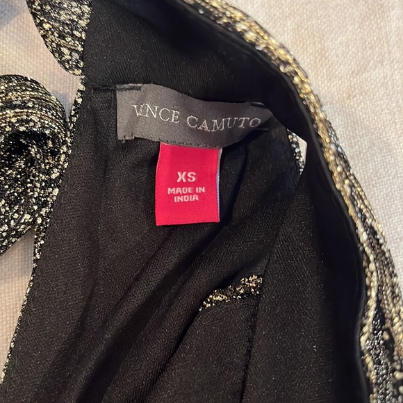 NWT Vince Camuto Gold  Metallic Halter Top Sz XS - Picture 3 of 6